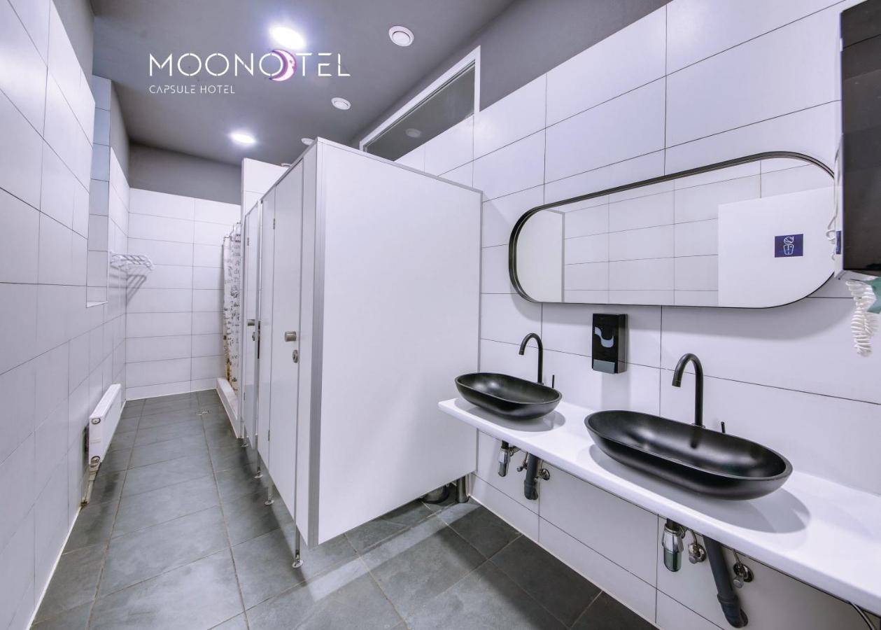 Moonotel Maidan Киев Экстерьер фото