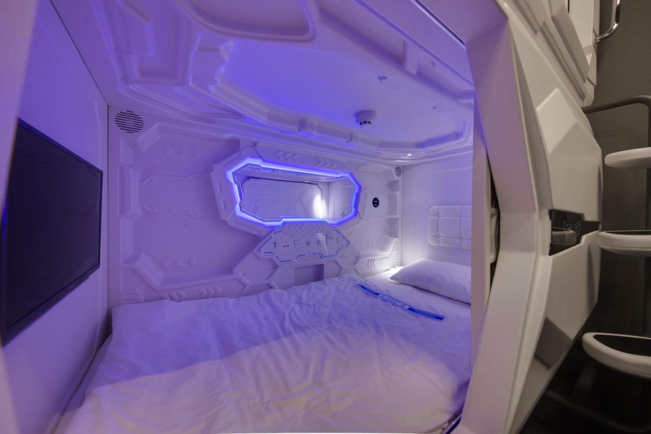 Moonotel Maidan Киев Экстерьер фото